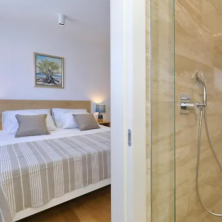 Apartment Penthouse Diem - Private Pool With Sea View