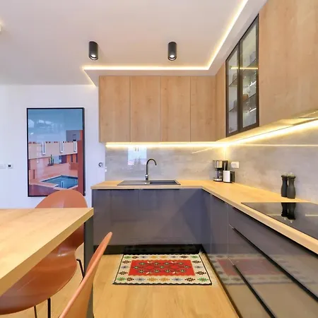 Penthouse Diem - Private Pool With Sea View Apartment