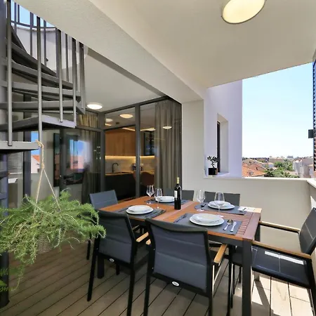 Penthouse Diem - Private Pool With Sea View