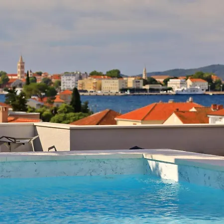 Penthouse Diem - Private Pool With Sea View Apartment